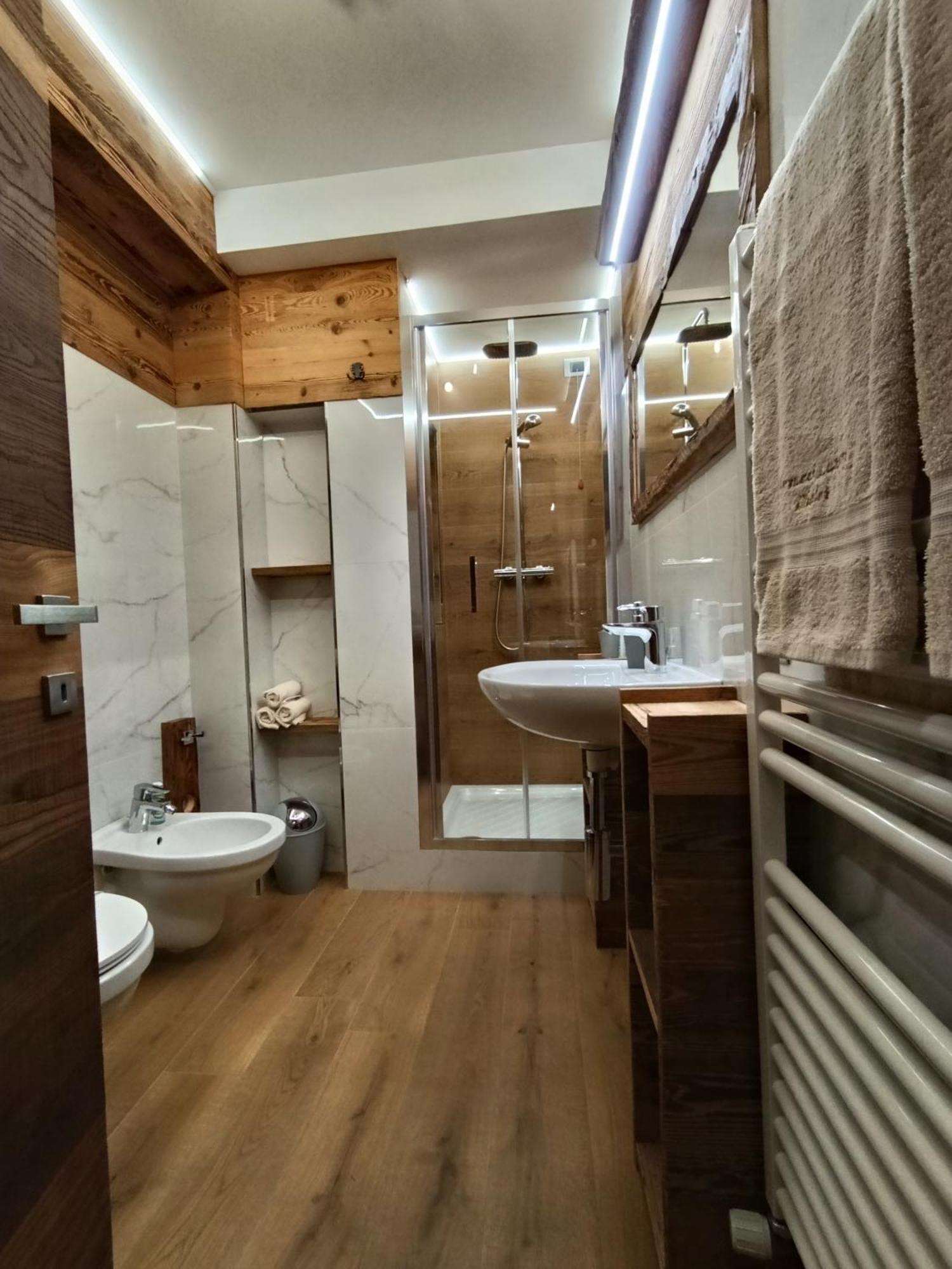 Bertuzzi Luxury Chalet Aprica Exterior photo